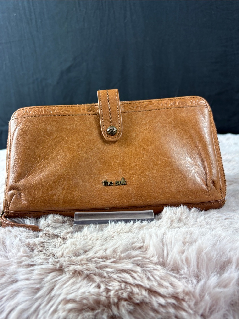 THE SAK Iris Large Leather Smartphone Crossbody Wallet Clutch Tan Tooled